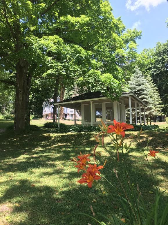 Westover Inn Saint Marys Экстерьер фото