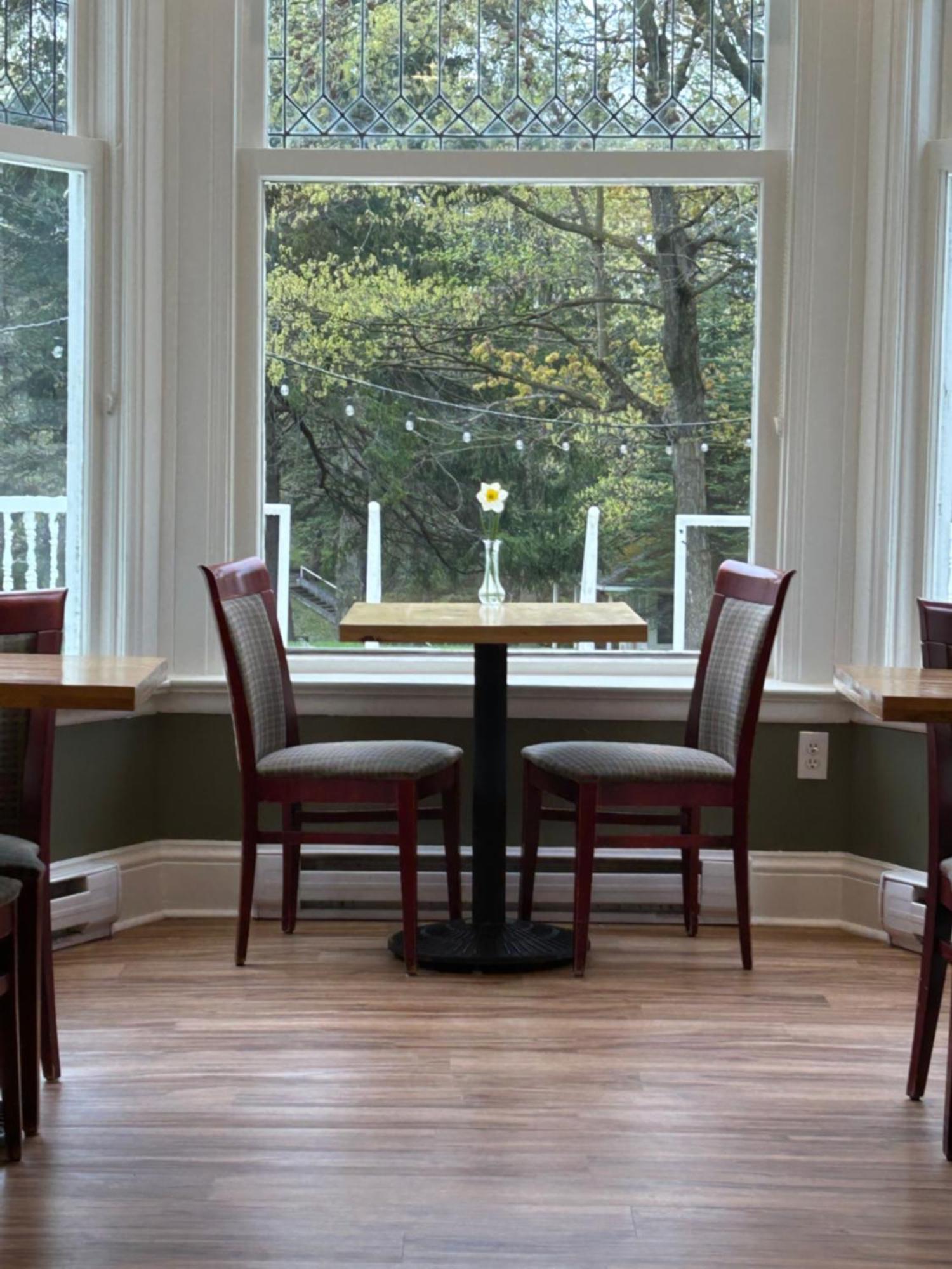 Westover Inn Saint Marys Экстерьер фото