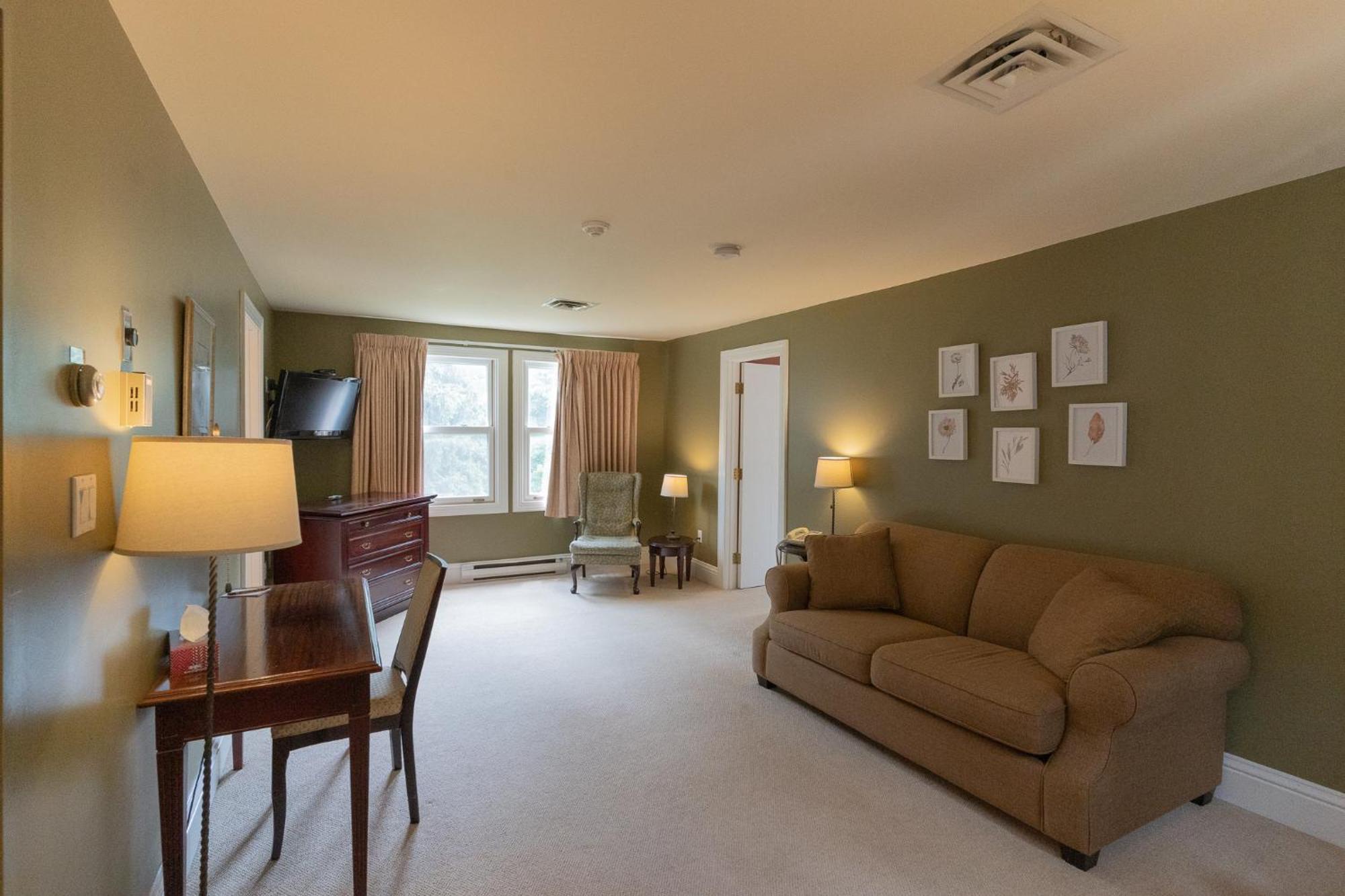 Westover Inn Saint Marys Экстерьер фото